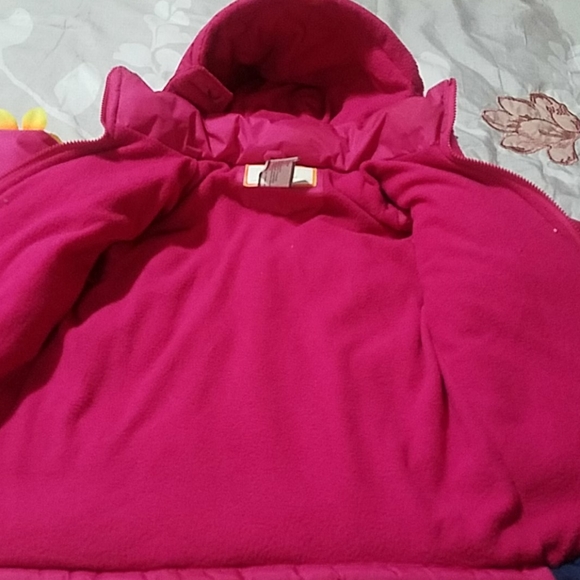 Girl's puffer coat - Picture 3 of 6